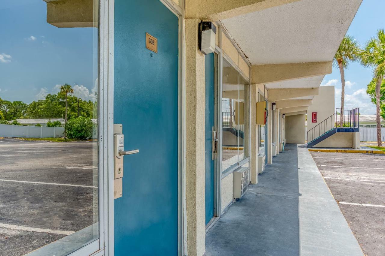 Bayside Inn Pinellas Park - Clearwater 外观 照片